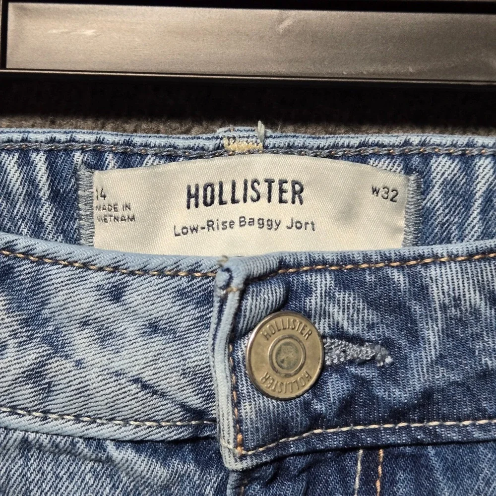 Hollister Low Rise Baggy Jort Shorts Womens 14 W35 Blue Denim Frayed Hem Comfort